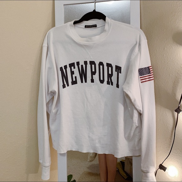 White Graphic sweatshirt - Picture 2 of 2